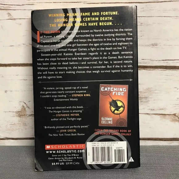 THE HUNGER GAMES (Book 1) by Suzanne Collins Paperback - Picture 2 of 6